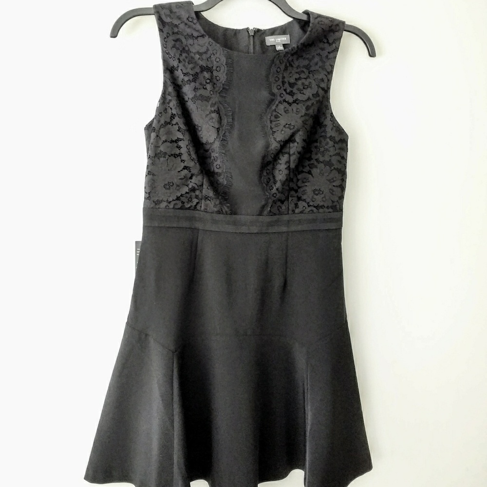 DRESS - Lace Top Flowy Black Dress